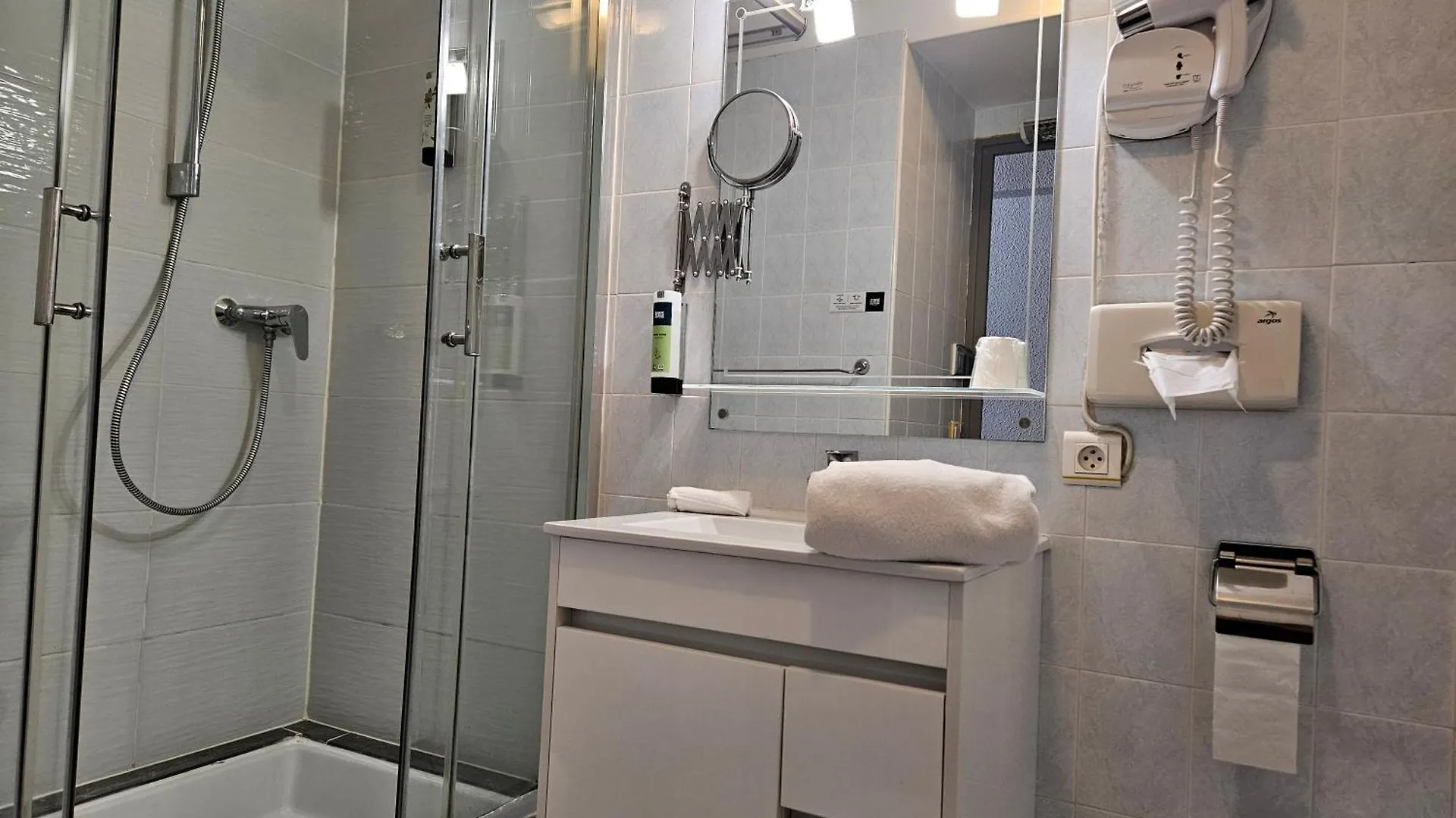 Hotel Le Val D'Amby Hieres-Sur-Amby