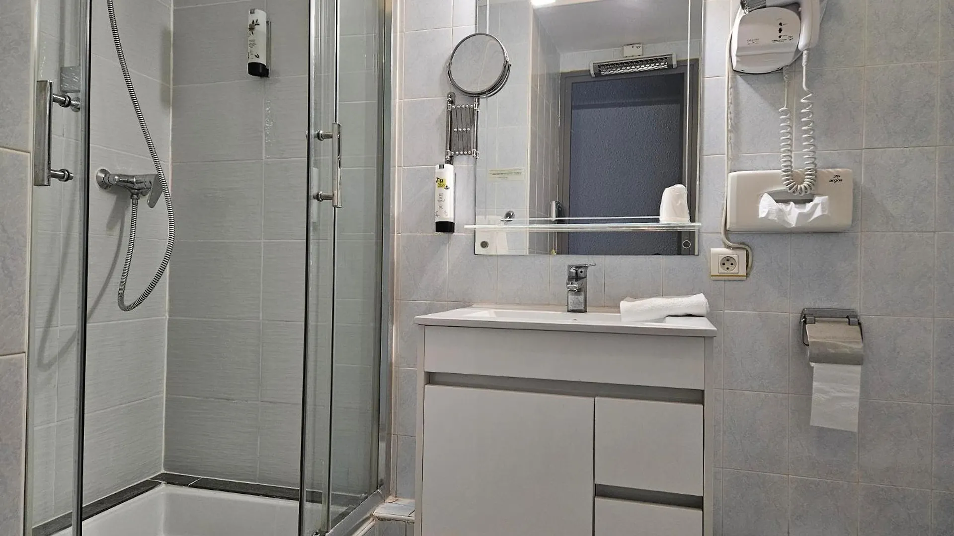 Hotel Le Val D'Amby Hieres-Sur-Amby 3*,